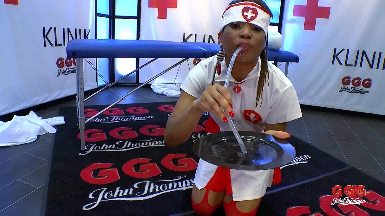 Black nurse who loves the taste of bukkake