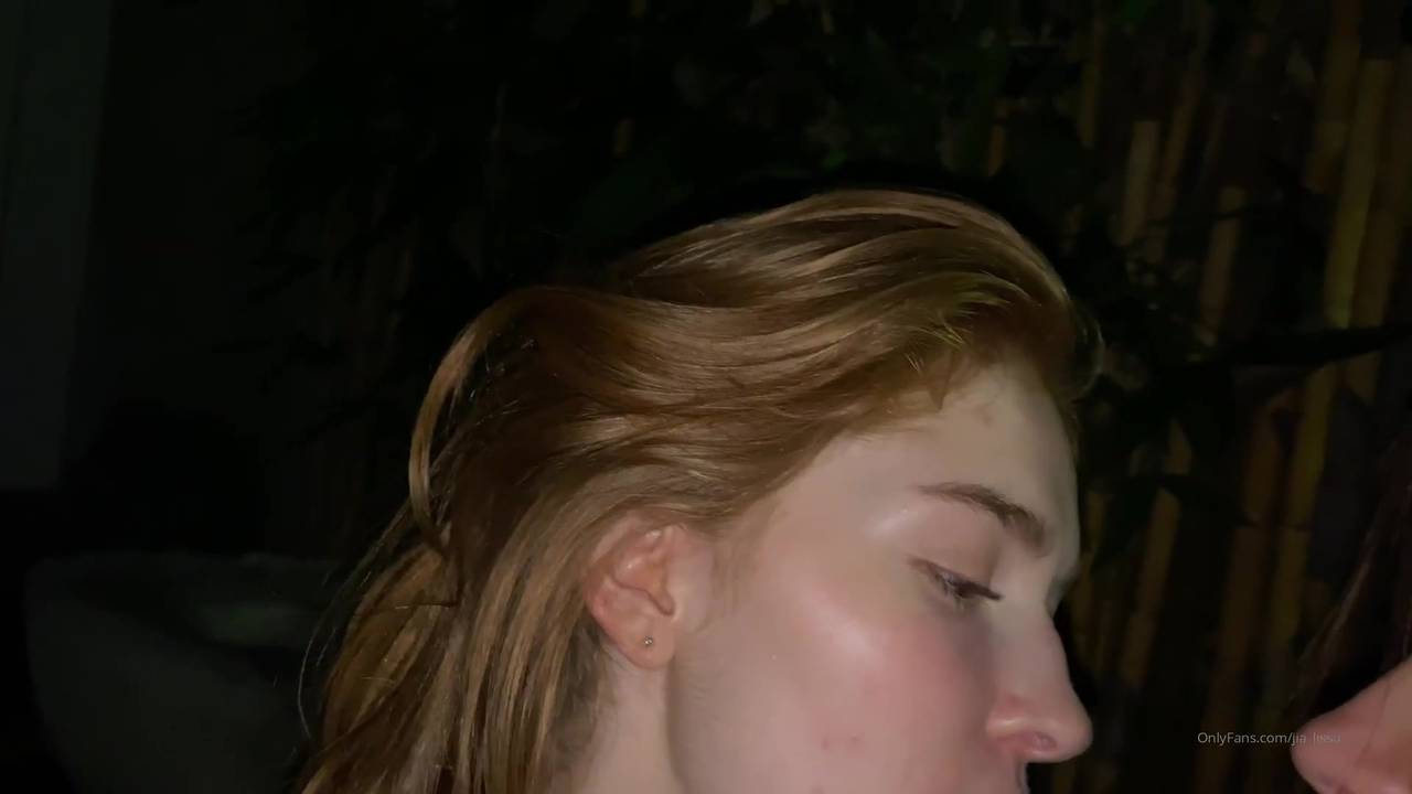 Jia Lissa spends a passionate evening with her lover