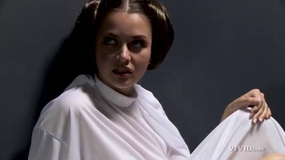 Princess Leia gets herself all wet