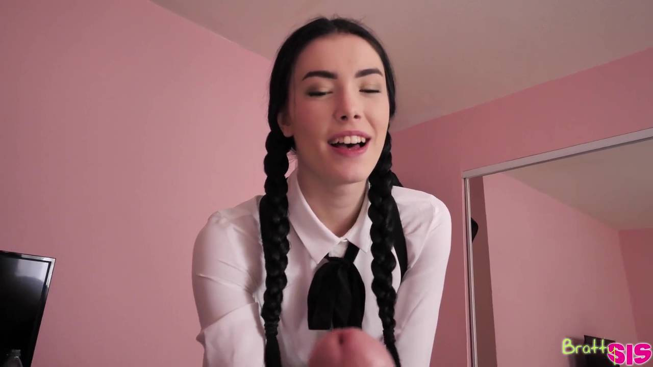 Teen girl in uniform loves to get fucked