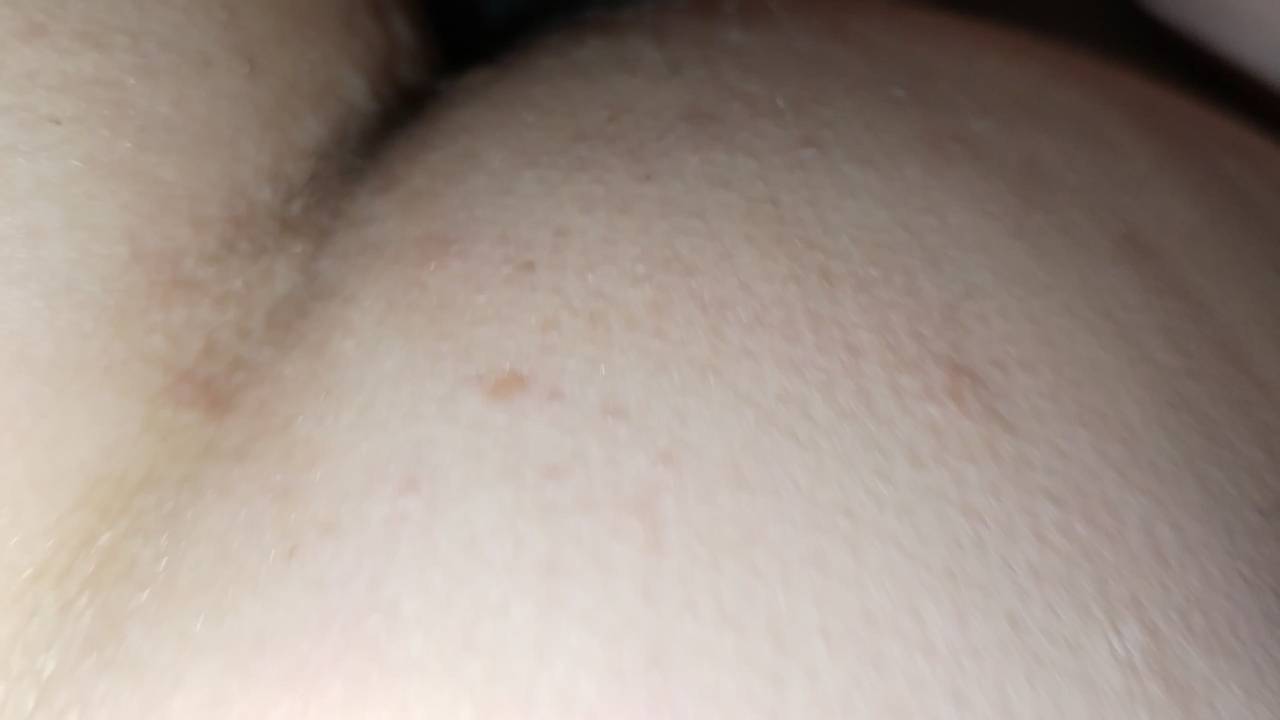 My wife plays with my bare ass