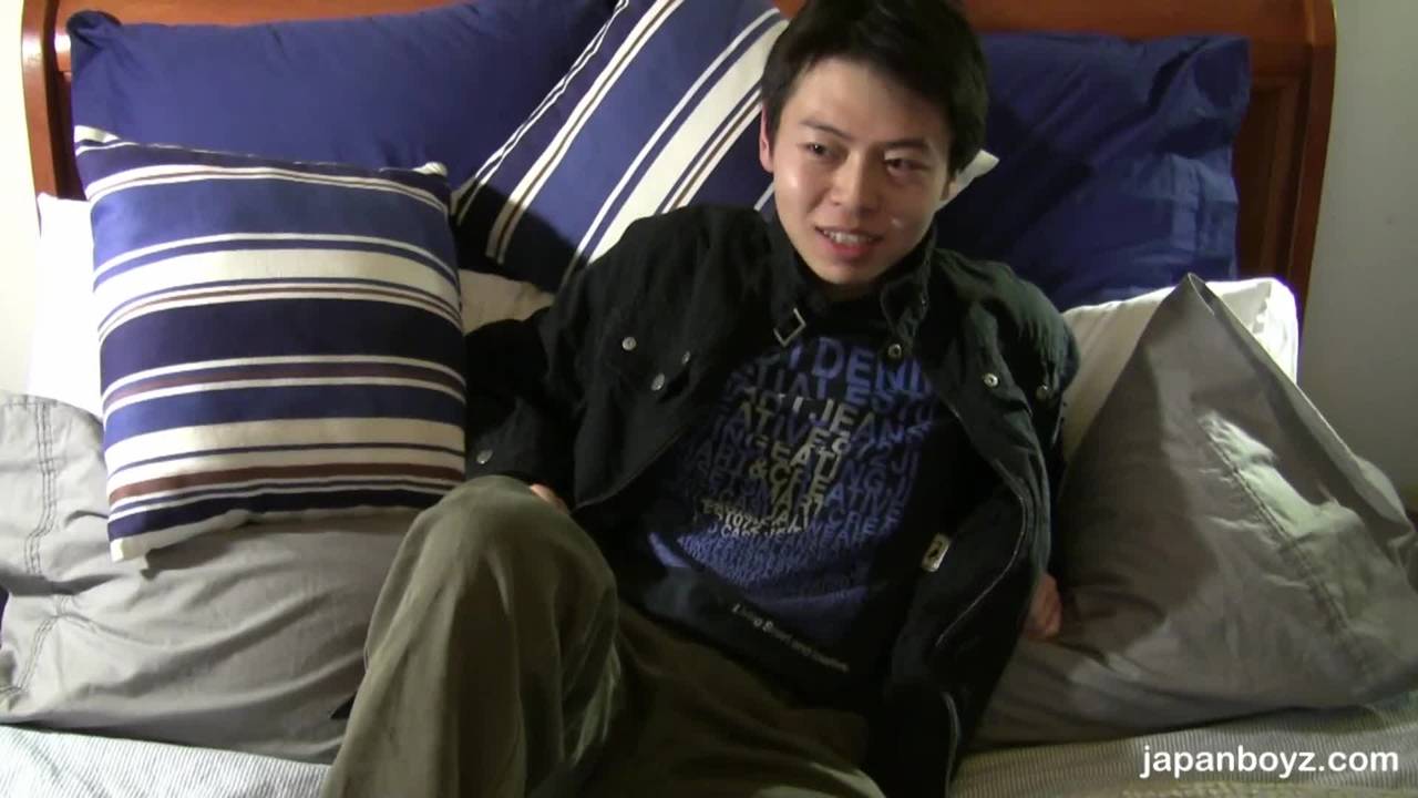 Suzuki Raw will jerk off until he cums