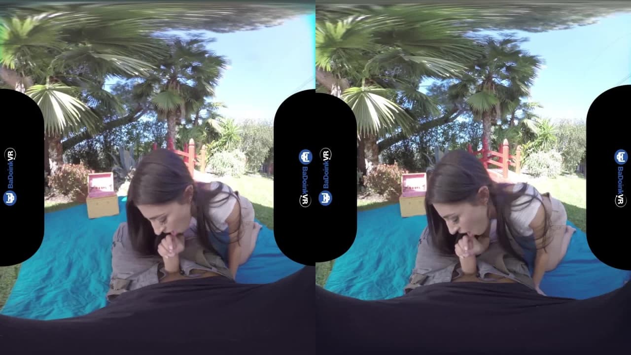 Sex in virtual reality and outdoors